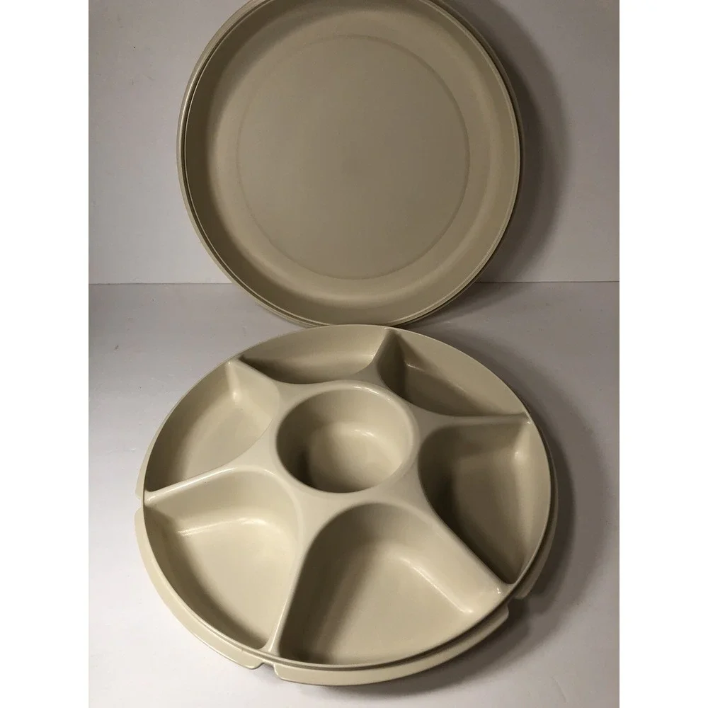 Vintage Almond Tupperware Vegetable Dip Snack Serving Tray  Lid 1665-2 & 1666-2